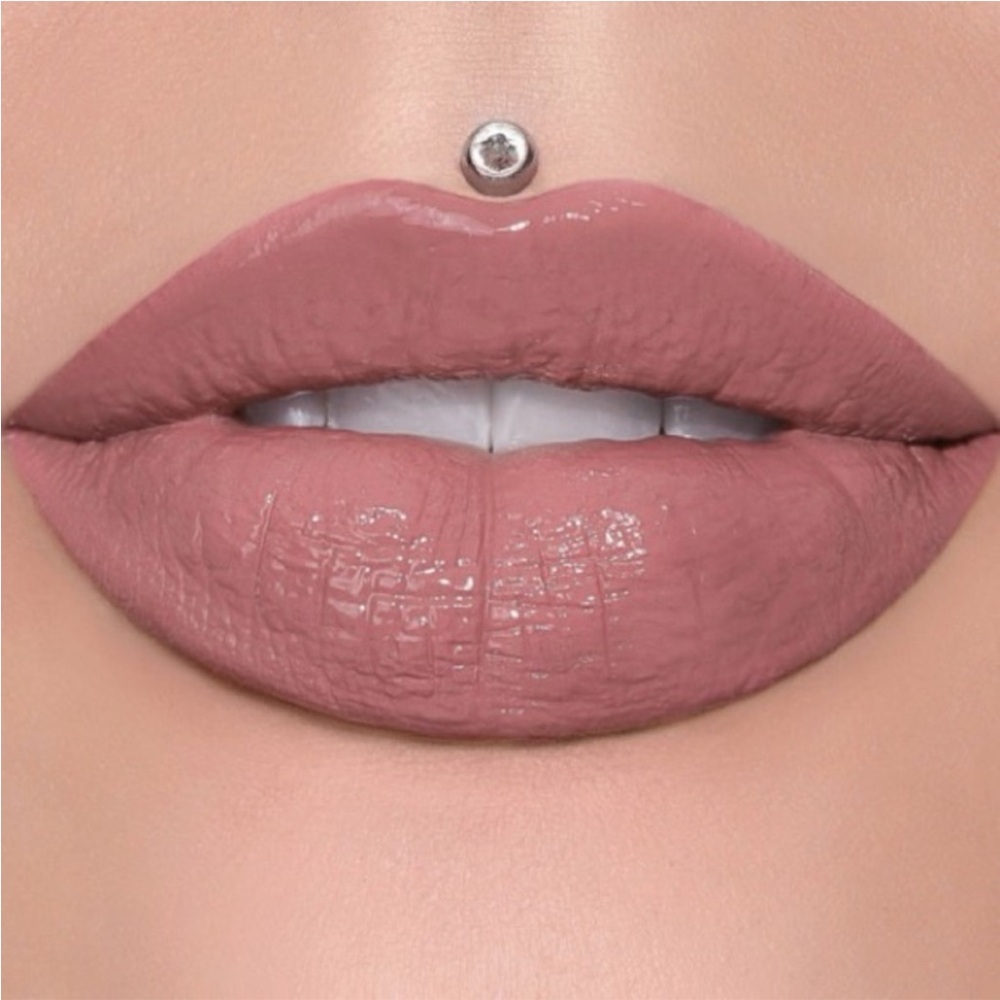 Jeffree Star Supreme Gloss “Cookie Dough Fetish” NIB